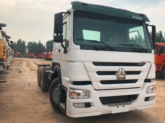 Sinotruk Kullanılmış ve Traktör Kamyon Çekici 6*4 El Değiştirme Tipi