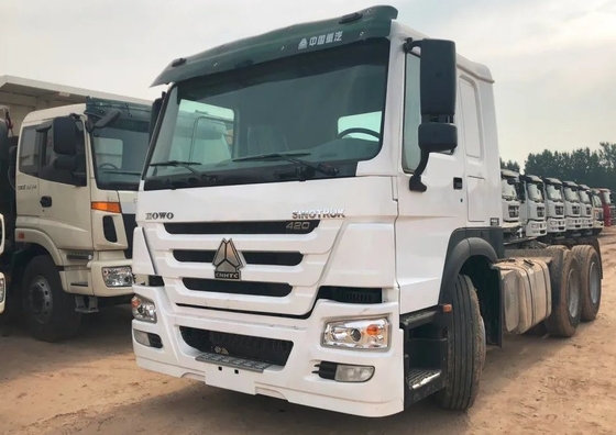 Sinotruk Kullanılmış ve Traktör Kamyon Çekici 6*4 El Değiştirme Tipi