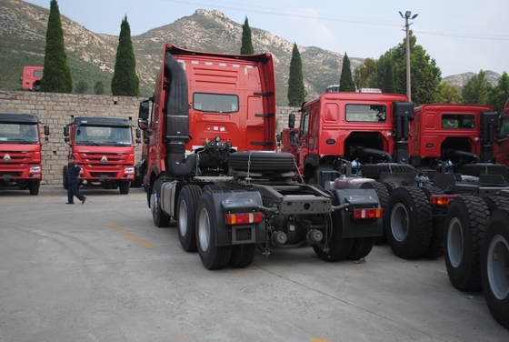 Güvenli Ödemeler Sinotruk HOWO 6X4 Traktör Kamyon 371HP/420HP Ağır Güçlü Çinli Kamyonlar
