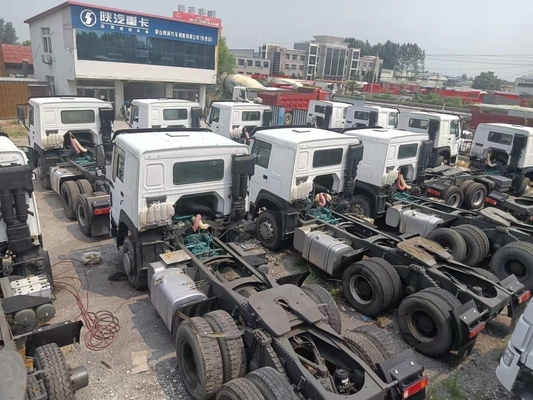 Sürüş tekerleği 6×4 İkinci el 10 tekerlekli Shacman Sinotruk HOWO 336-380HP Tipper Tump Truck