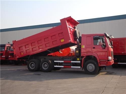 Sinotruk'tan ≤5 koltuk için Radial Lastik Tasarımı 371HP HOWO Tipper Truck