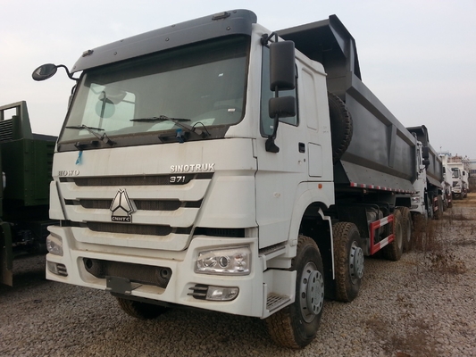 ISO sertifikalı 12 tekerlekli LHD Sinotruk HOWO 8X4 RC Kamyon Çekmeci 60 tonluk Çekmeci Kamyon Çekmeci