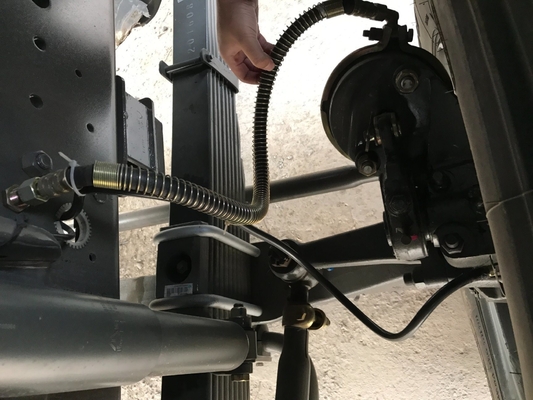 ISO sertifikalı 12 tekerlekli LHD Sinotruk HOWO 8X4 RC Kamyon Çekmeci 60 tonluk Çekmeci Kamyon Çekmeci